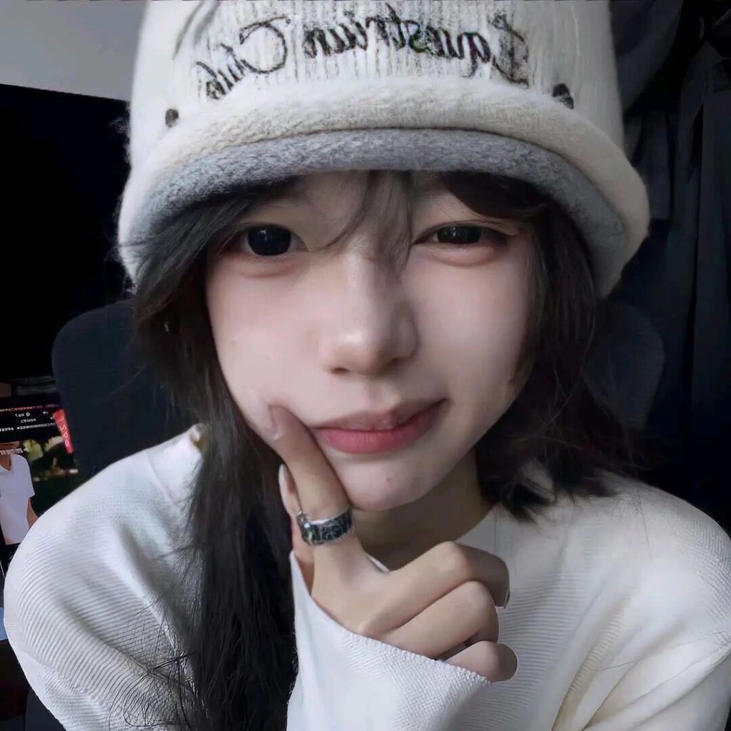 图片[37]-𝙒𝙚𝘾𝙝𝙖𝙩 | 女生头像100张【可直接保存】-优美阁