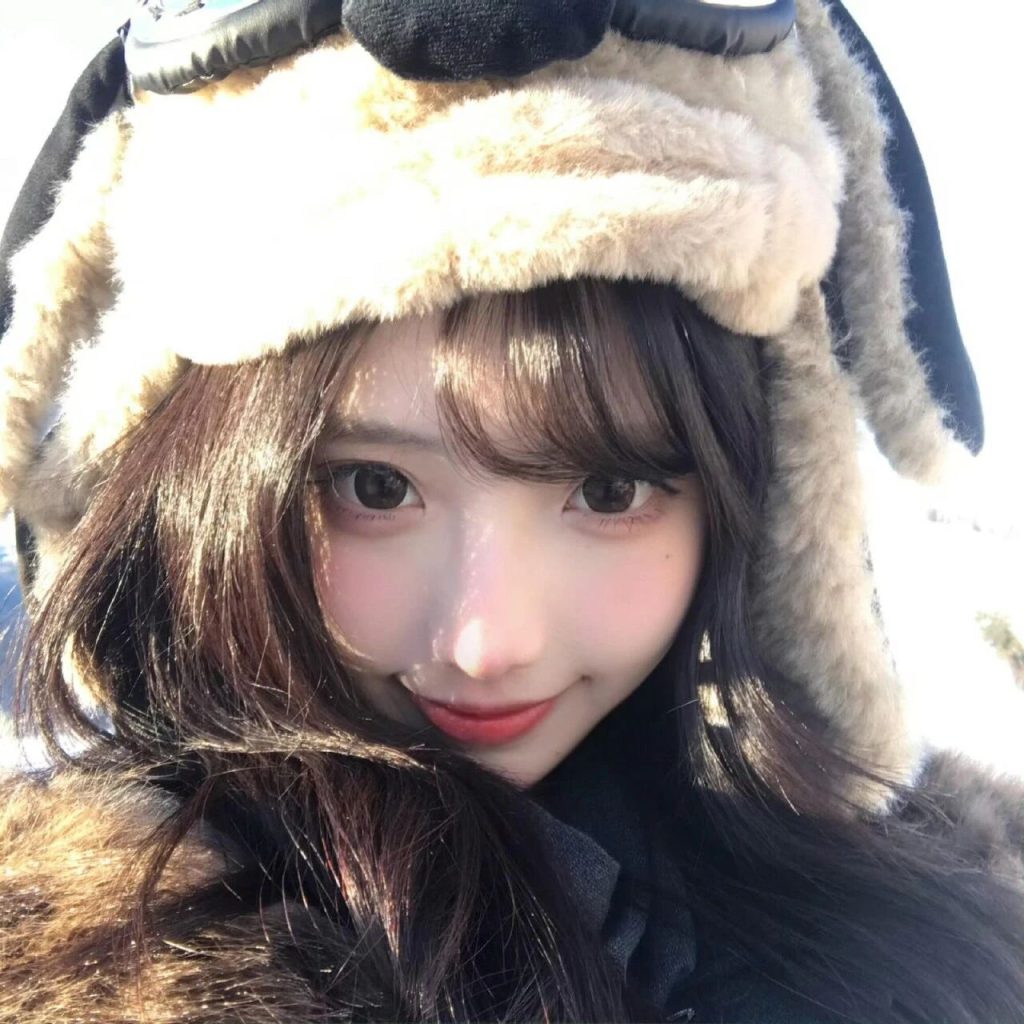 图片[31]-𝙒𝙚𝘾𝙝𝙖𝙩 | 女生头像100张【可直接保存】-优美阁