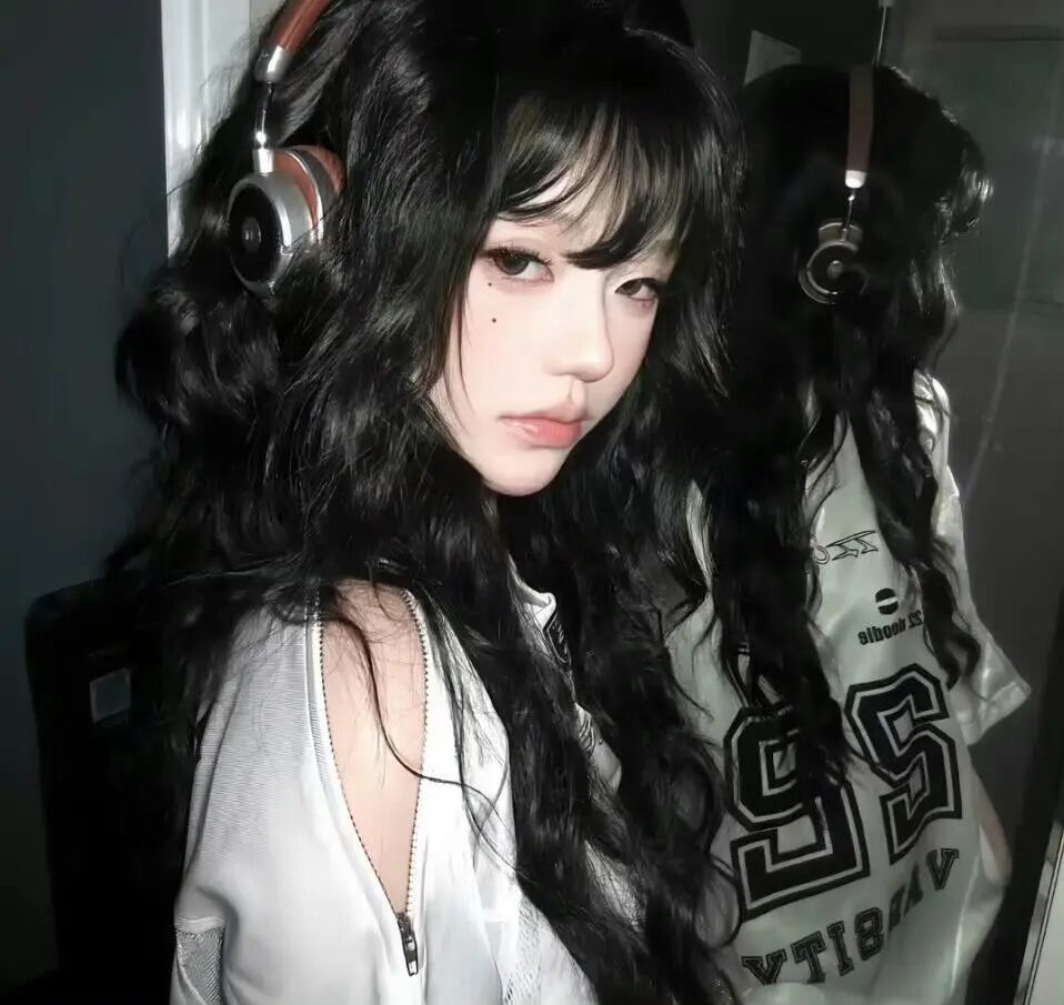 图片[17]-𝙒𝙚𝘾𝙝𝙖𝙩 | 女生头像100张【可直接保存】-优美阁