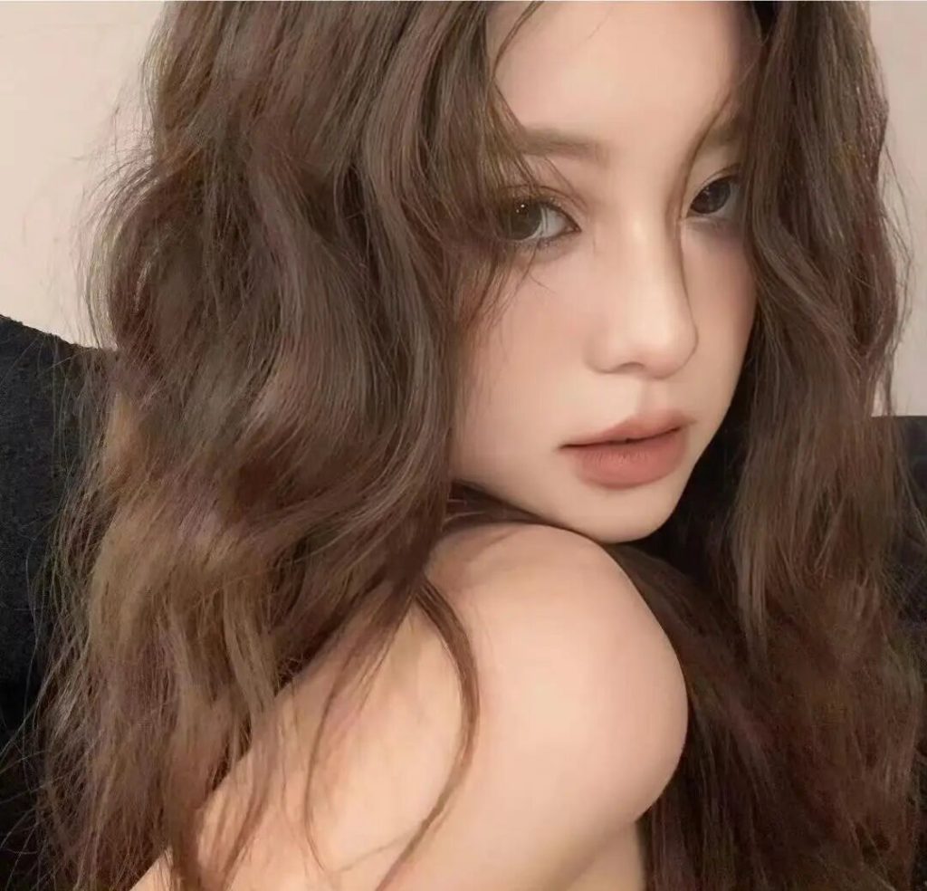 图片[16]-𝙒𝙚𝘾𝙝𝙖𝙩 | 女生头像100张【可直接保存】-优美阁