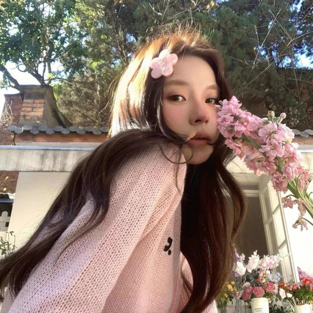 图片[5]-𝙒𝙚𝘾𝙝𝙖𝙩 | 女生头像100张【可直接保存】-优美阁